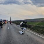 (Foto) 4 morți într-un accident rutier petrecut în apropiere de Mira